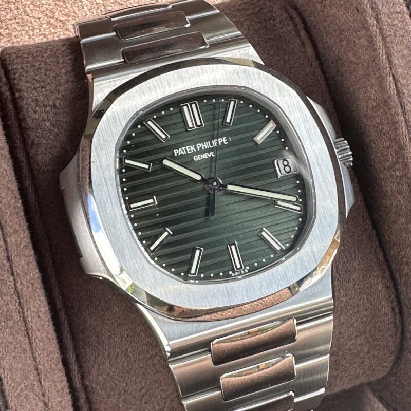 Patek Philippe Nautilus 5711/1A, GREEN FACTORY Dial ! Box & Extract + Orig Blue Dial, Cal. 315, TOP