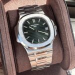 Patek Philippe Nautilus 5711/1A, GREEN FACTORY Dial ! Box & Extract + Orig Blue Dial, Cal. 315, TOP - Image 5